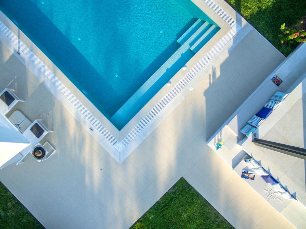 Villa Almyra
